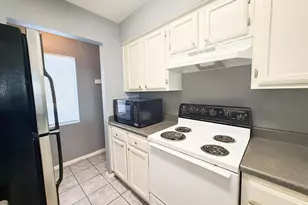 9510 Olde Towne Row, Dallas, TX 75227 - Photo 7