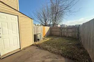 9510 Olde Towne Row, Dallas, TX 75227 - Photo 25