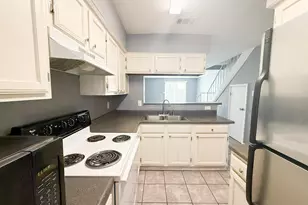 9510 Olde Towne Row, Dallas, TX 75227 - Photo 9