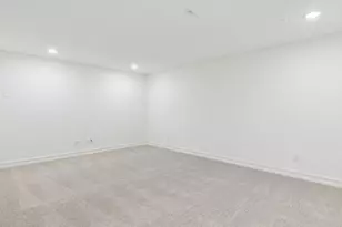 5948 Hodgkin Ave, Pilot Point, TX 75009 - Photo 17