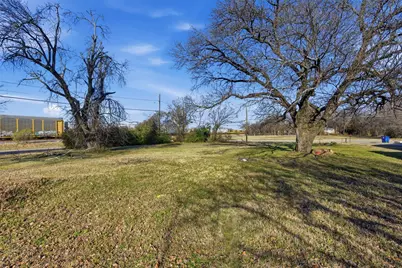 8240 Carbondale Street, Dallas, TX 75216 - Photo 11