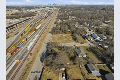 8240 Carbondale Street, Dallas, TX 75216 - Photo 15