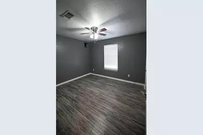 604 N Sewell Drive #B, Decatur, TX 76234 - Photo 7