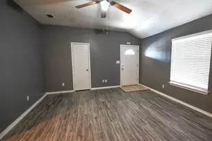 604 N Sewell Dr, Decatur, TX 76234 - Photo 3