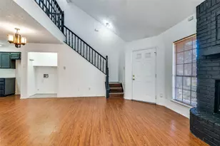 1201 Avondale Ct, Arlington, TX 76011 - Photo 3