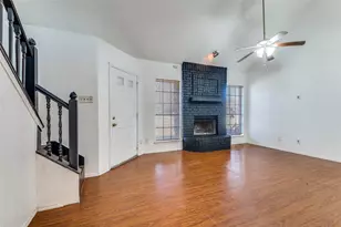 1201 Avondale Ct, Arlington, TX 76011 - Photo 5