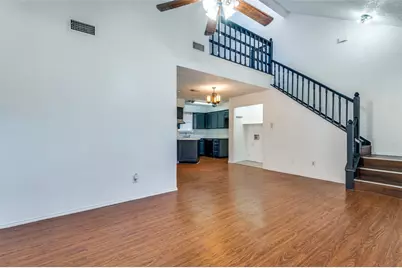 1201 Avondale Court, Arlington, TX 76011 - Photo 9