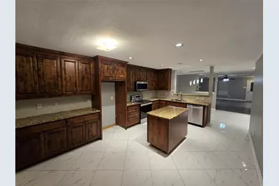 700 White Fields Way, Arlington, TX 76002 - Photo 3