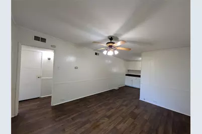 710 Boulevard Boulevard N, Dallas, TX 75211 - Photo 3