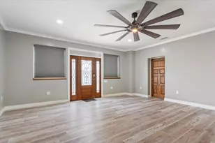 202 N Avenue D, Clifton, TX 76634 - Photo 7