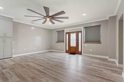 202 N Avenue D, Clifton, TX 76634 - Photo 7