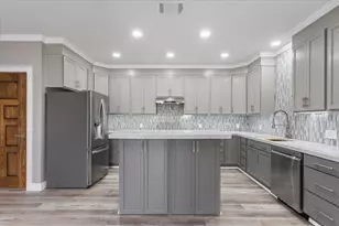 202 N Avenue D, Clifton, TX 76634 - Photo 11