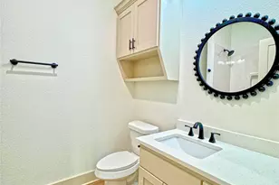 224 Hazelwood Dr, Woodway, TX 76712 - Photo 11