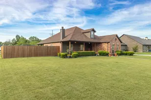 1308 Madeline Street, Commerce, TX 75428 - Photo 3