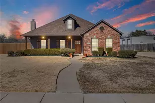 1308 Madeline Street, Commerce, TX 75428 - Photo 3