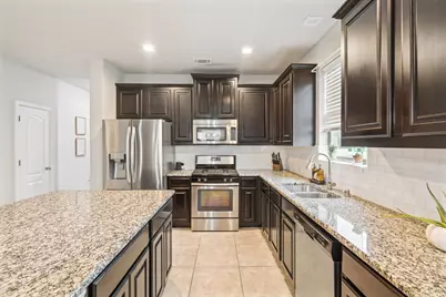 2216 Benjamin Creek Drive, Little Elm, TX 75068 - Photo 5