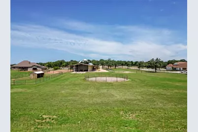137 Silver Saddle Circle, Weatherford, TX 76087 - Photo 33