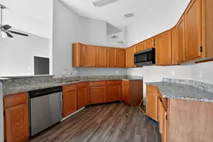 904 Breckenridge Dr, DeSoto, TX 75115 - Photo 11