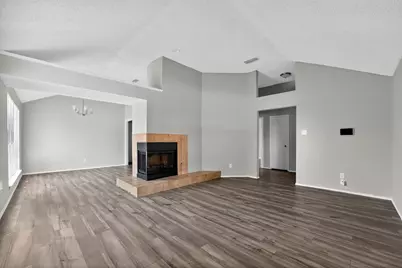 904 Breckenridge Drive, DeSoto, TX 75115 - Photo 3