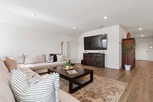 943 Buttercup Dr, Pilot Point, TX 76258 - Photo 9