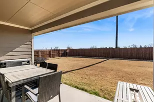 943 Buttercup Dr, Pilot Point, TX 76258 - Photo 21