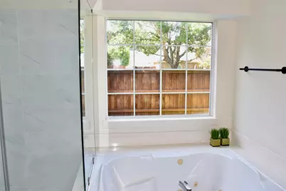 7201 Regency Court, Plano, TX 75024 - Photo 7