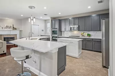 8812 Bluffcreek Lane, Plano, TX 75024 - Photo 3