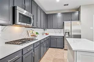 8812 Bluffcreek Ln, Plano, TX 75024 - Photo 5