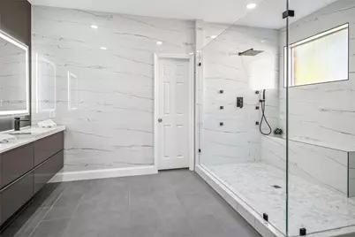 8812 Bluffcreek Lane, Plano, TX 75024 - Photo 19