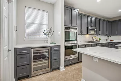 8812 Bluffcreek Lane, Plano, TX 75024 - Photo 13