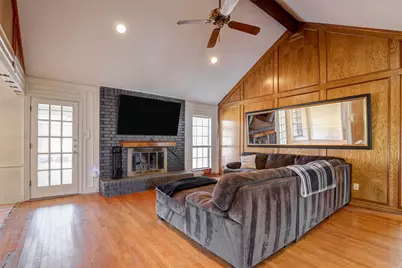 1816 Big Bend Drive, Grapevine, TX 76051 - Photo 11