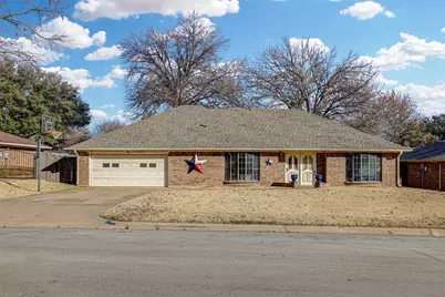 1816 Big Bend Drive, Grapevine, TX 76051 - Photo 1