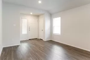 113 Arango Pl, Everman, TX 76140 - Photo 5