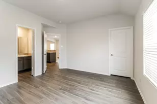 513 Sussex, Everman, TX 76140 - Photo 7