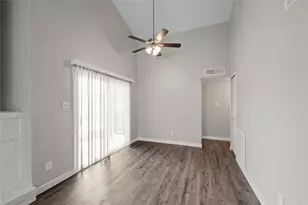 831 Netherland Dr, Arlington, TX 76017 - Photo 13