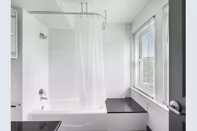 329 E Colorado Boulevard #202, Dallas, TX 75203 - Photo 15