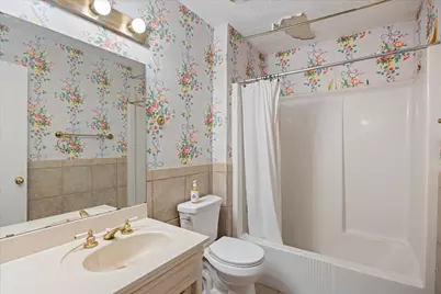 5105 Fairway Circle, De Cordova, TX 76049 - Photo 19