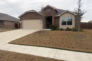 721 Durango Ln, Cleburne, TX 76033 - Photo 1