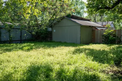 2416 Smith Avenue, Irving, TX 75061 - Photo 31