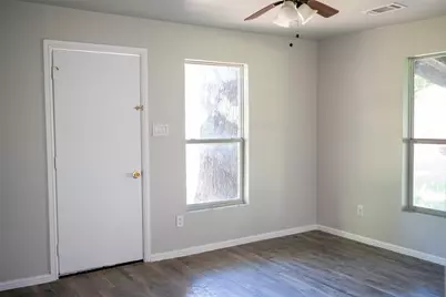 2416 Smith Avenue, Irving, TX 75061 - Photo 21