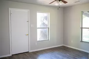 2416 Smith Ave, Irving, TX 75061 - Photo 21