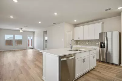 805 Leavenworth Drive, Princeton, TX 75071 - Photo 3