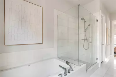 381 E Greenbriar Lane #401, Dallas, TX 75203 - Photo 21