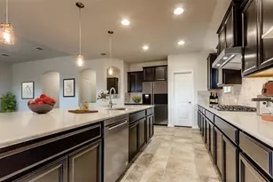 717 Carriage Hl Rd, Midlothian, TX 76065 - Photo 3