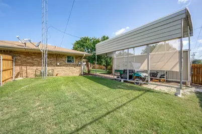 901 E Greenwood Avenue, Bowie, TX 76230 - Photo 31