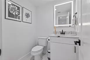 2102 N Prairie Ave, Dallas, TX 75204 - Photo 19