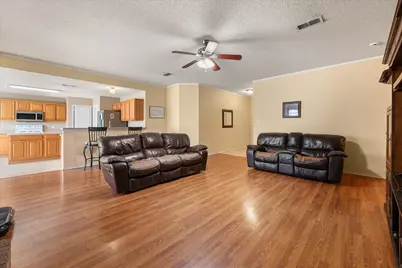 1209 Meadow Glen, Crowley, TX 76036 - Photo 5