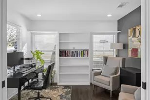 8723 Glencrest Ln, Dallas, TX 75209 - Photo 7