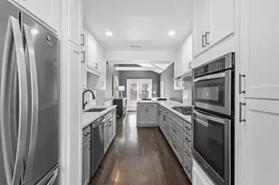 8723 Glencrest Ln, Dallas, TX 75209 - Photo 9