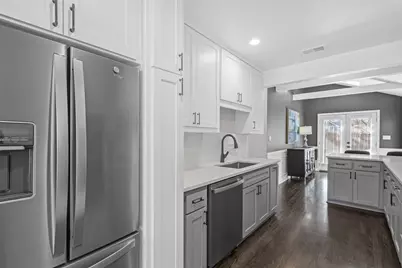8723 Glencrest Lane, Dallas, TX 75209 - Photo 9